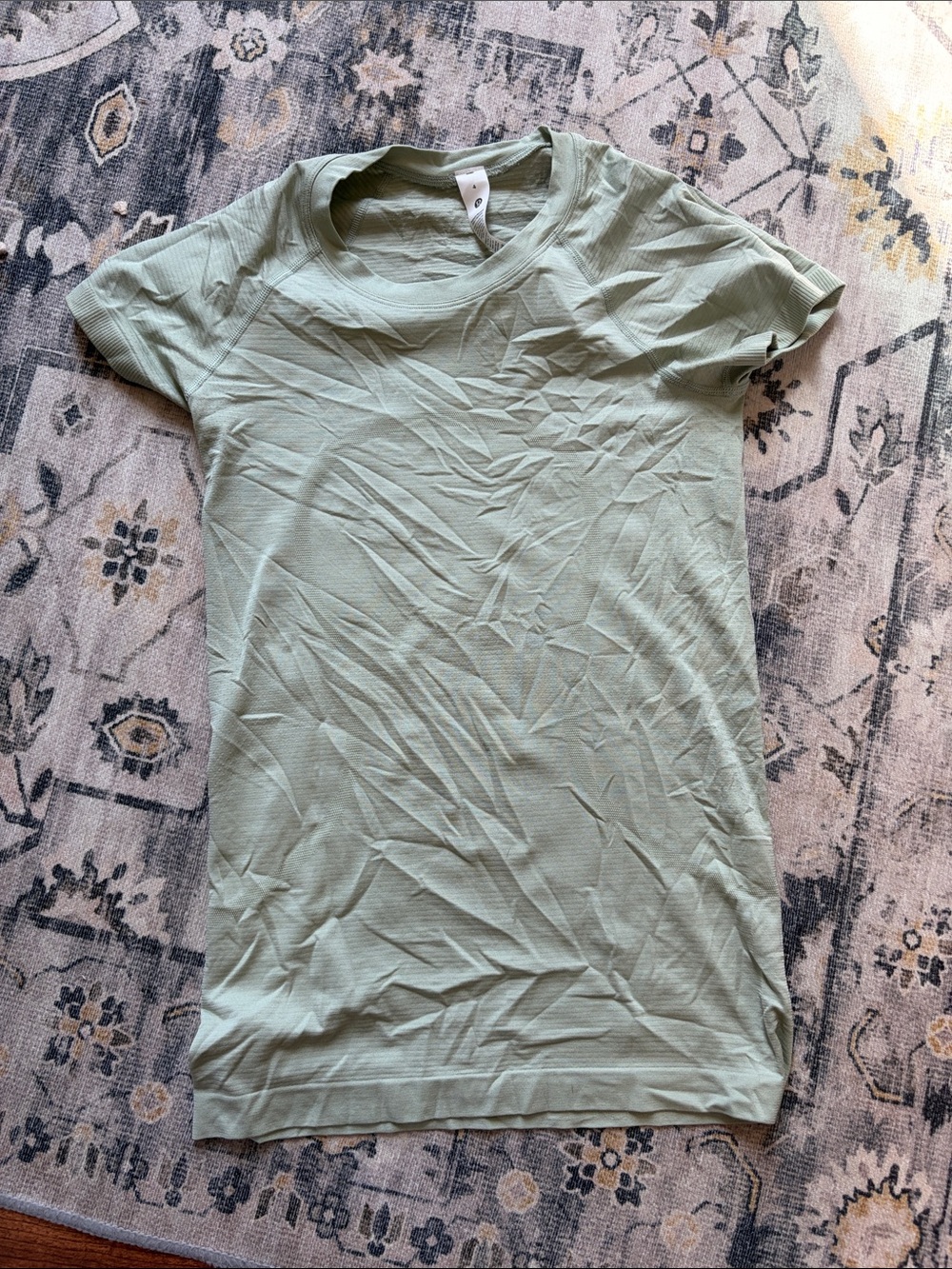 lululemon athletica swiftly tech 2.0 hip length shirt